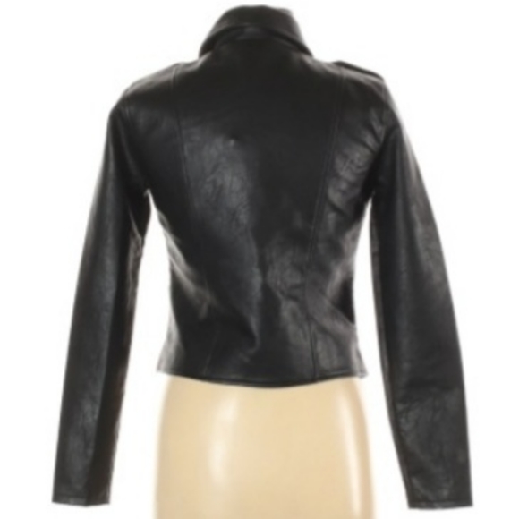 NEW! Romeo & Juliet black vegan leather zip-up cropped moto jacket🆕️Size Med - Picture 13 of 15